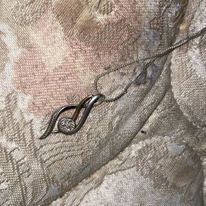 Elegant Silver 10k sterling silver Music note Pendant Necklace